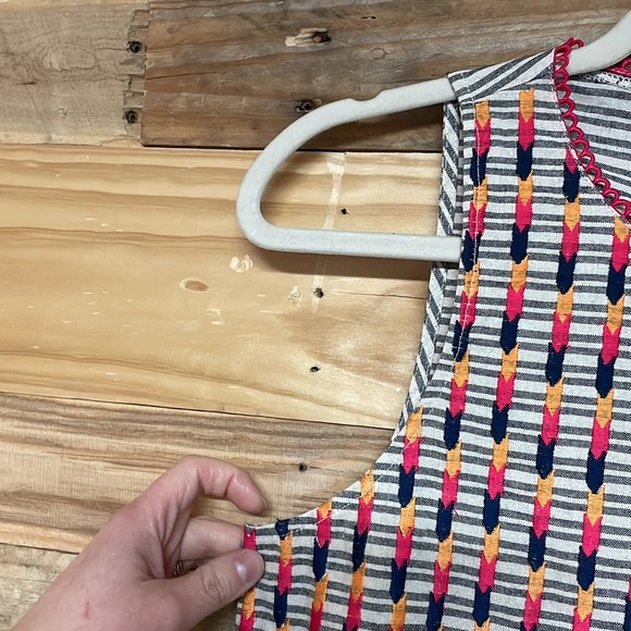 Savanna Jane size Large White with Black Stripes Sleeveless Colorful Stitch Top - Picture 5 of 9